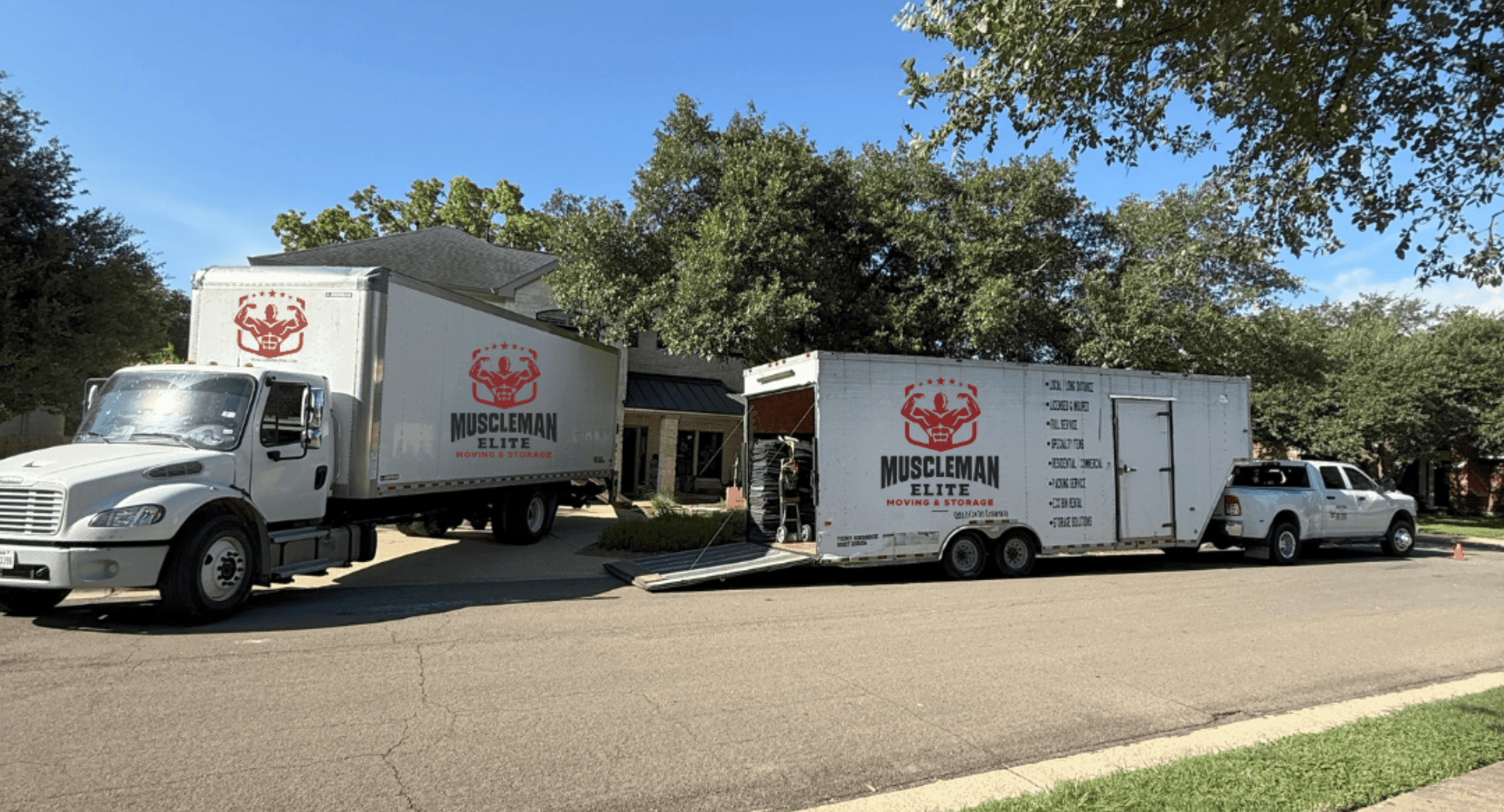 Long-distance moving trailer with household goods